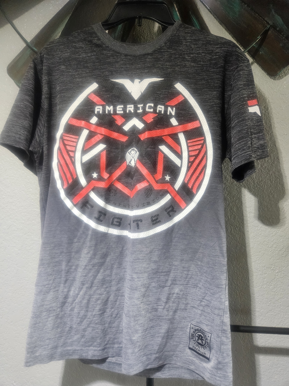 American Fighter Men’s Gray Graphic Tee - Red & White Logo